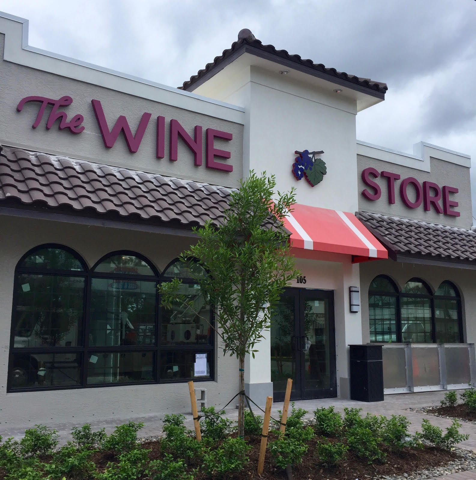 the-wine-store-a-rare-find-is-finally-open-gulfshore-life