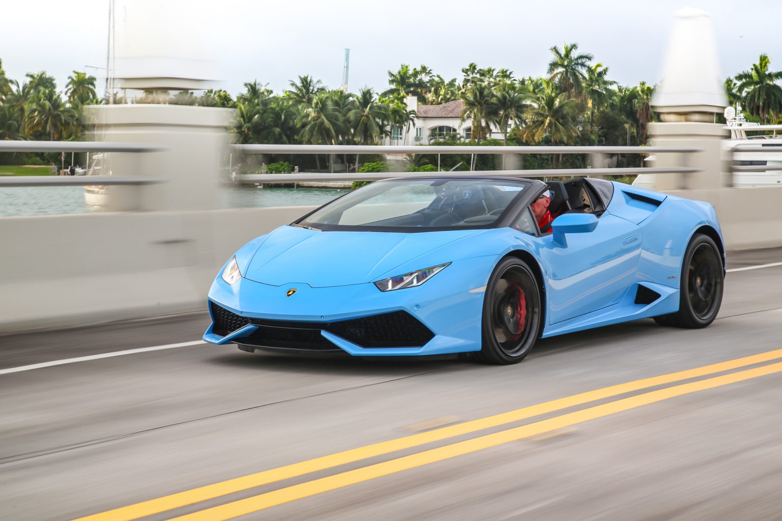 lamborghini huracan spyder