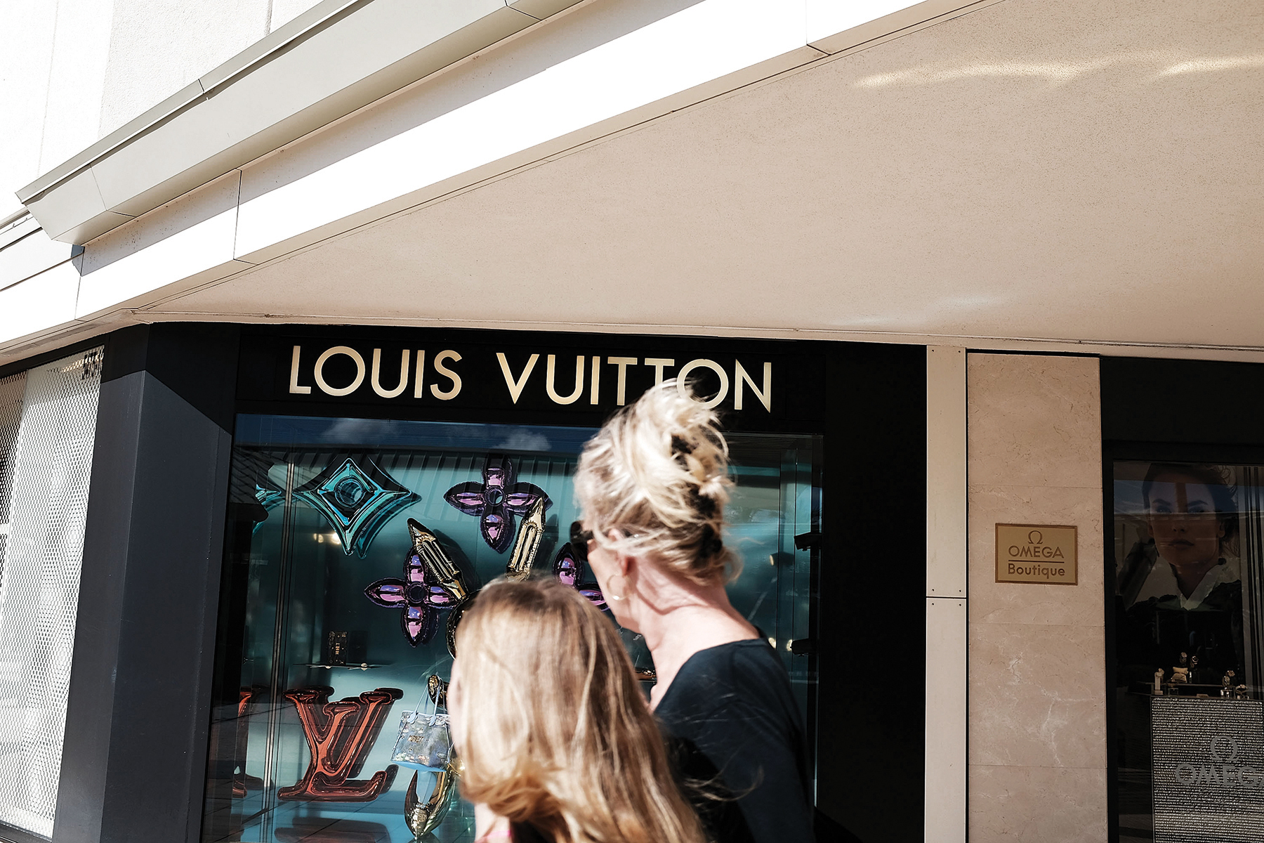 Louis Vuitton - Waterside Shops