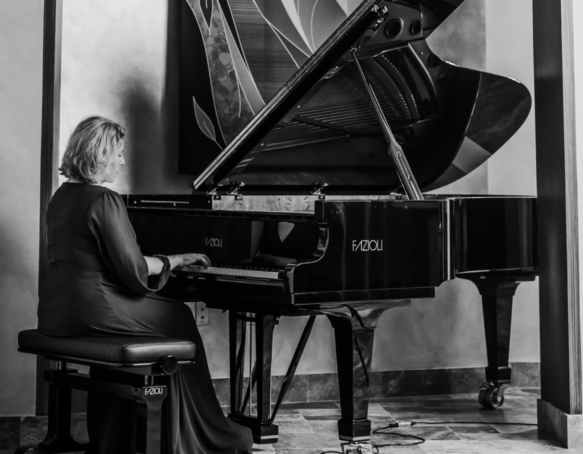 pianist Milana Strezeva