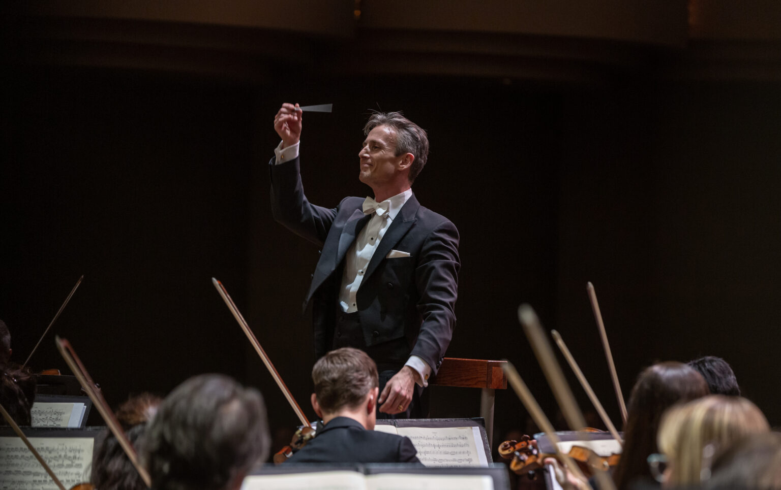 Get To Know Artis—Naples’ New Conductor Alexander Shelley